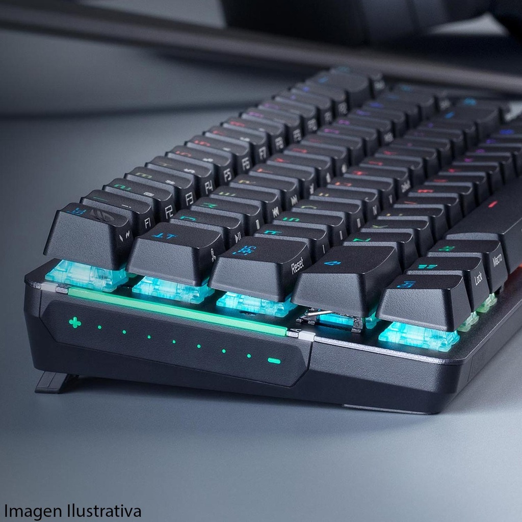 KNM181918_840747-MLU73346182727_122023