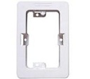 Caja plastica tmk thorsman 7900-02002 color blanco de pvc auto extinguible  con fondo, incluye  taquete ypija para su fijación, resistencia a la humedad y atmósfera corresiva, certificado en csa, cumple la norma ul 94 v0 y nom-001-sede-2005