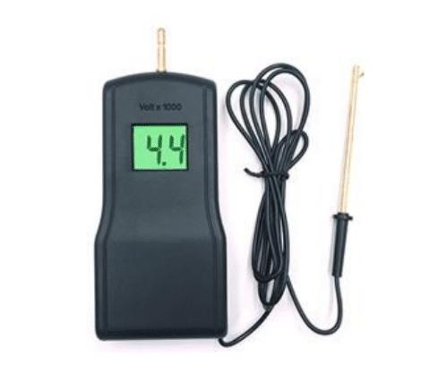 [SEC96964] Medidor de voltaje para cerca electrificada paamon pam-volt, rango de medición de 200 a 15000 volts, con pantalla lcd requiere pila de 9v (no incluida)