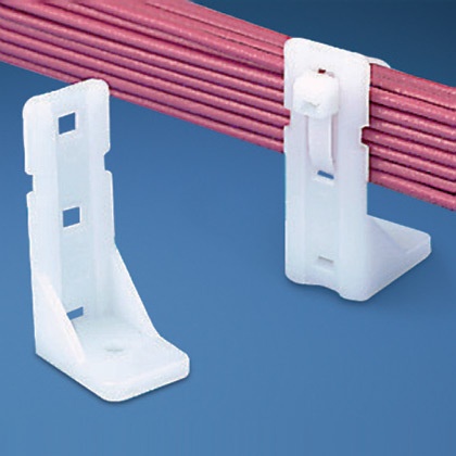 [WIR2903] Soporte pan-post de nylon 6.6, para fijación de cables con cinchos, uso interior, color natural, 1 pieza